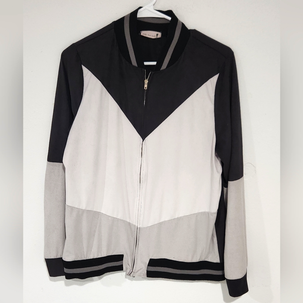 Mindy Mae's Market | Athletic Style Zip-Up | Size Large